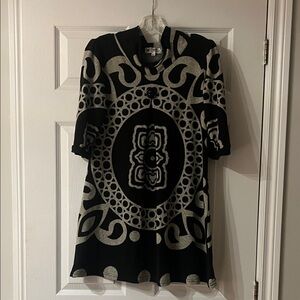 4/$20 Papillion Black and Gray Patterned Mini Dress